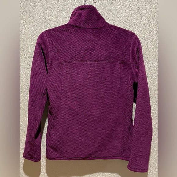 Patagonia 1/4 pullover jacket Front Pockets High Neckline Plum Purple Size S - Picture 4 of 6